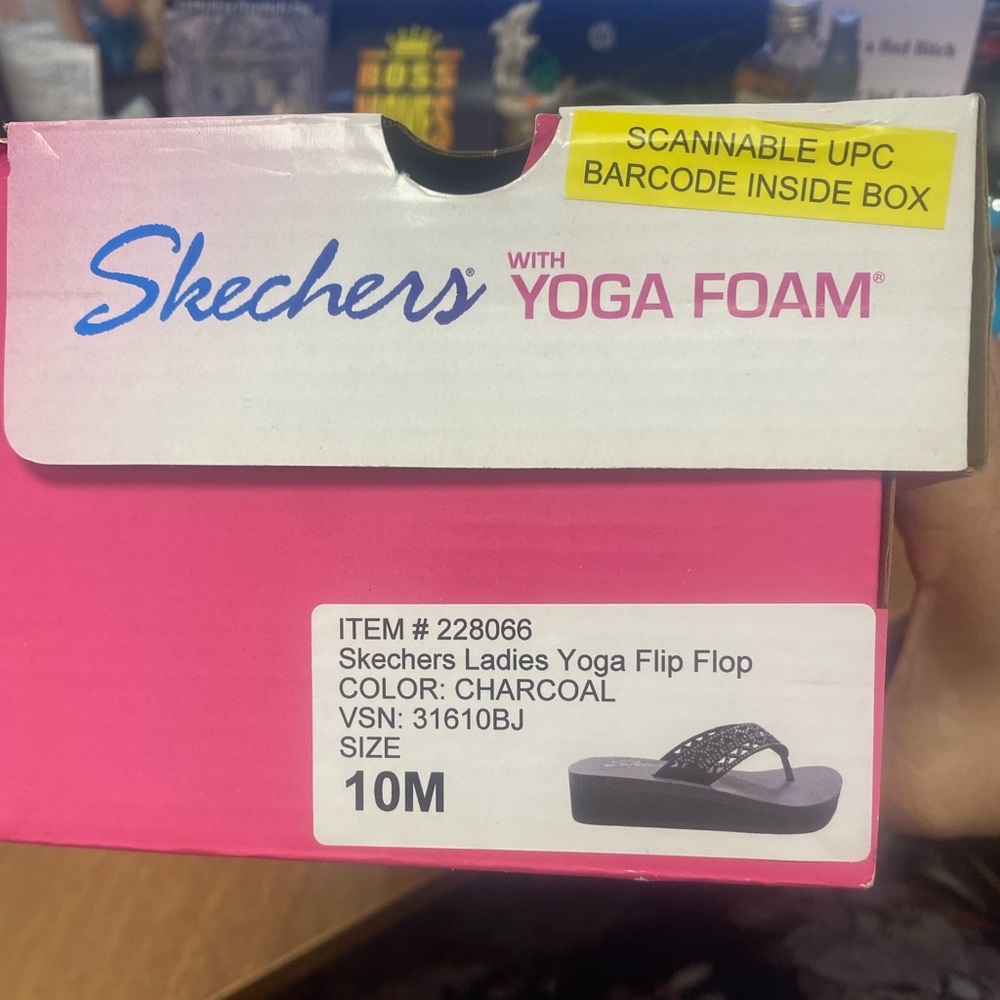 Sketchers Yoga Sandals